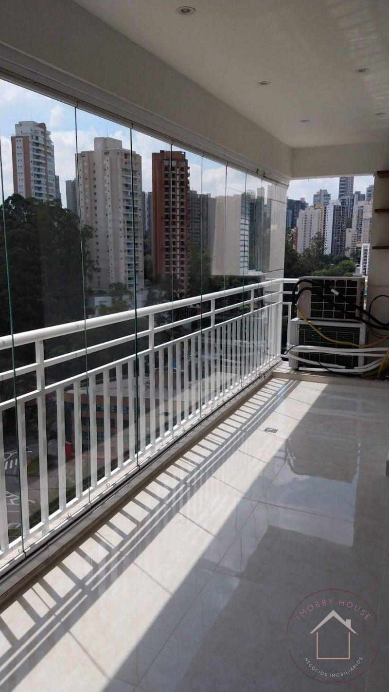 Belo apartamento 96m² 3 quartos sendo 1 suíte ( com ar condicionado) e cozinha com bastante armários.