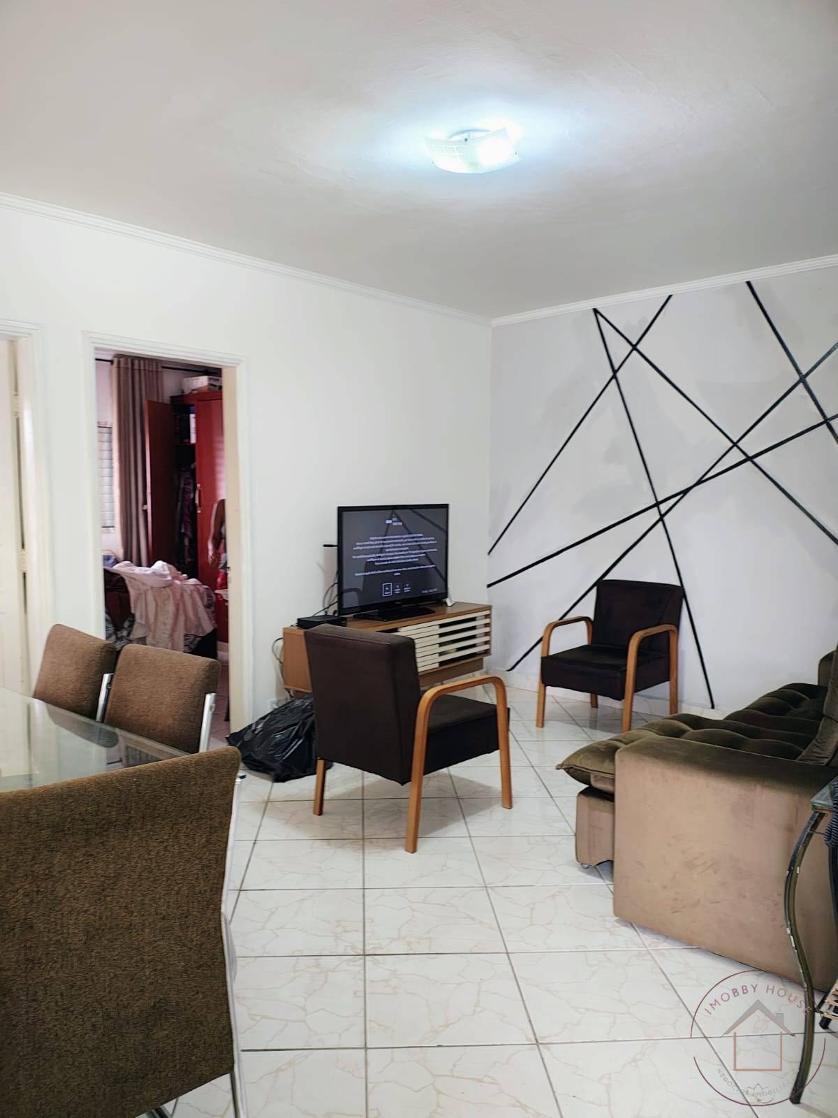 Casa 2 Quartos, Sala 2 ambientes, Cozinha Ampla, banheiro e área de serviço - Imobby House