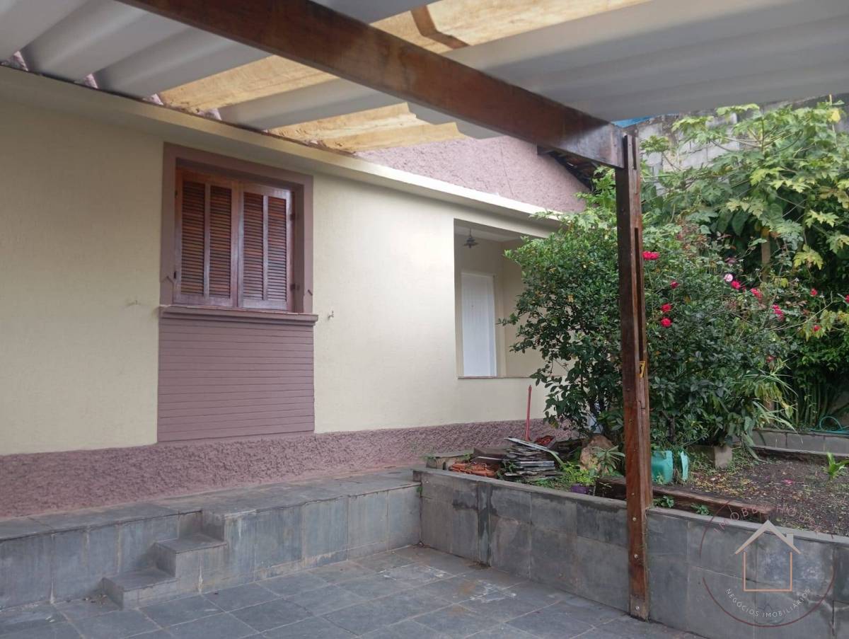 Casa à venda em Taboão da Serra, Jardim Irapua, com 3 quartos, 350m²