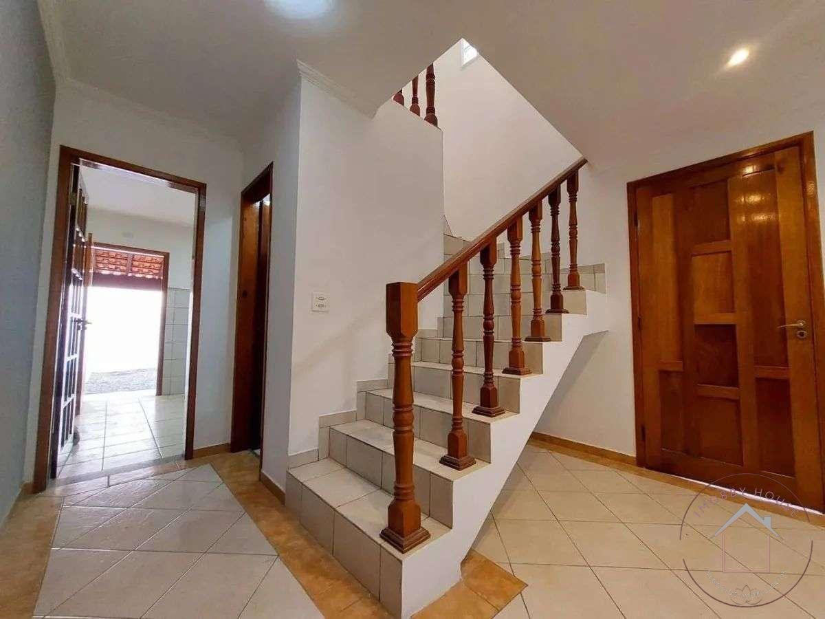 Casa à venda em Cotia, Jardim Sabiá, com 2 quartos, 122m² - Imobby House