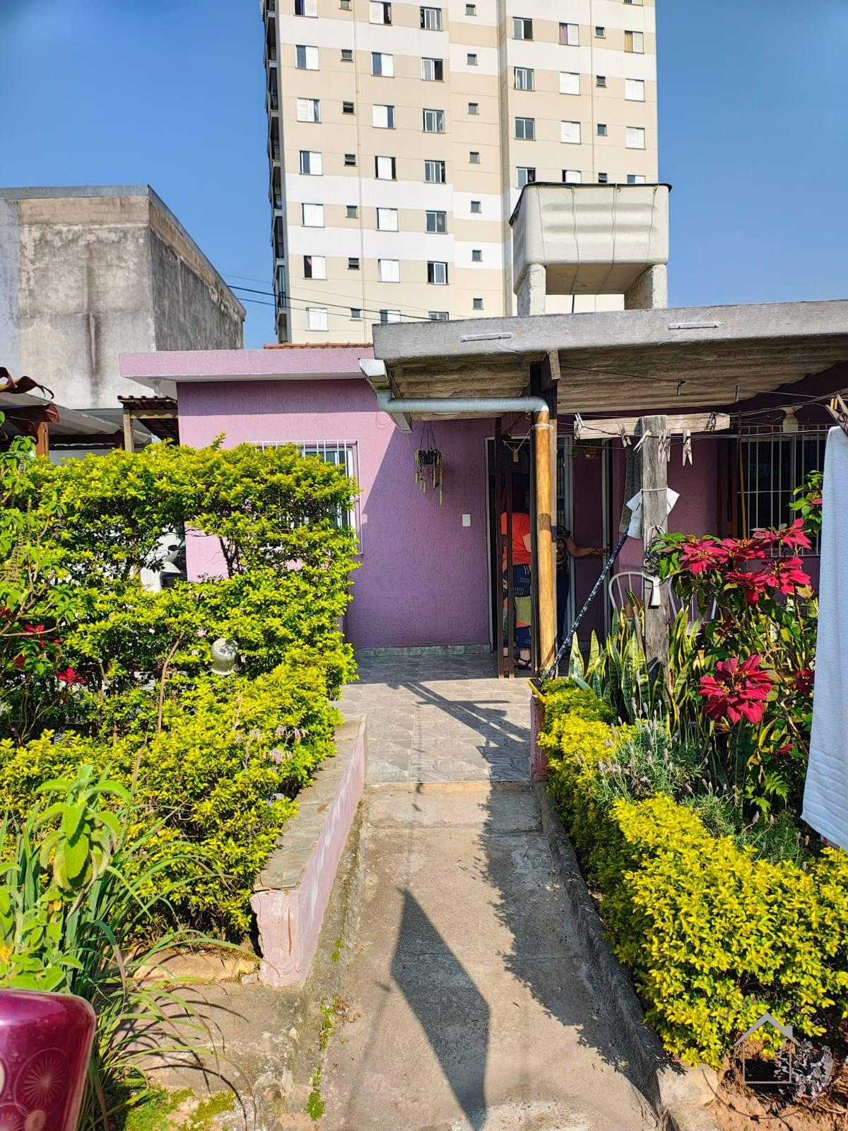Casa Térrea, com Terreno amplo com INÚMERAS POSSIBILIDADES •  345m² área total • Parque Ipê •  por 3.400,00/m²