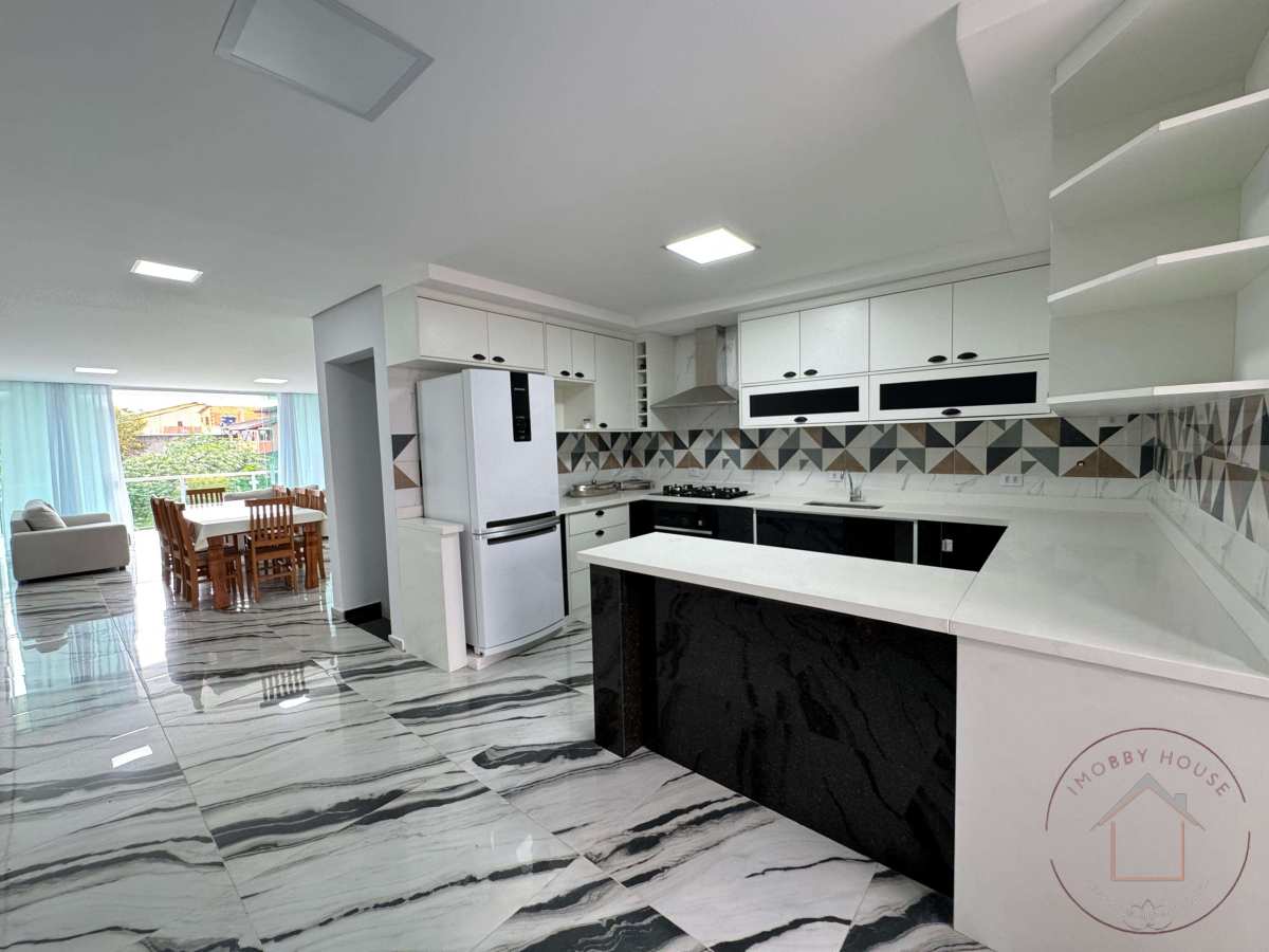 Sobrado à venda em Cotia, Centro (Caucaia do Alto), com 2 quartos, 125m²