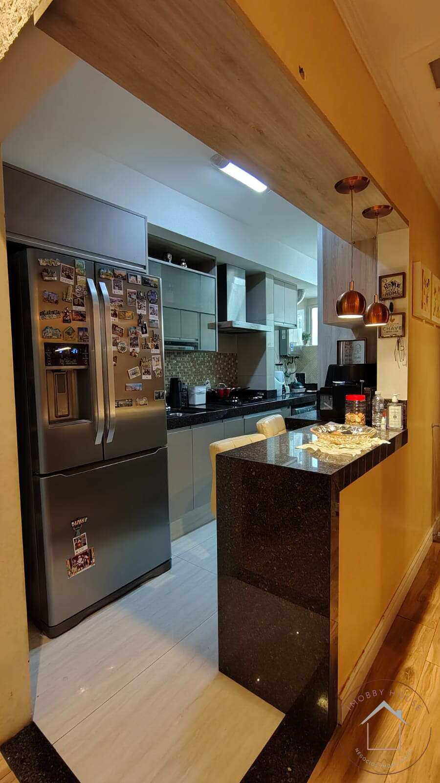 Sobrado no Cond. Solar do Horto • 3 Quartos • 1 Suíte •  2 Vagas